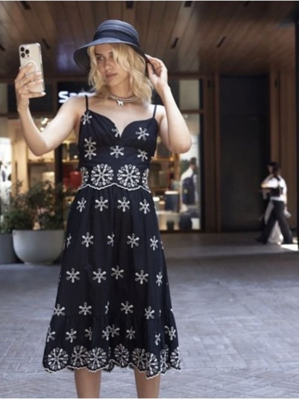 NWT Zara Embroidered Halter Tie Back Dress | 7200/337/800 - Picture 1 of 17